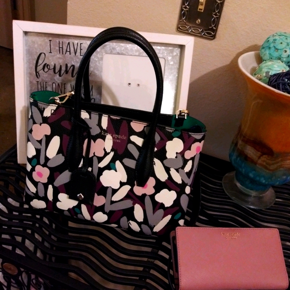 Kate spade purse and wallet
